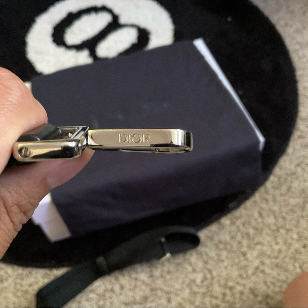 Dior men’s pouch with strap - Picture 8 of 8